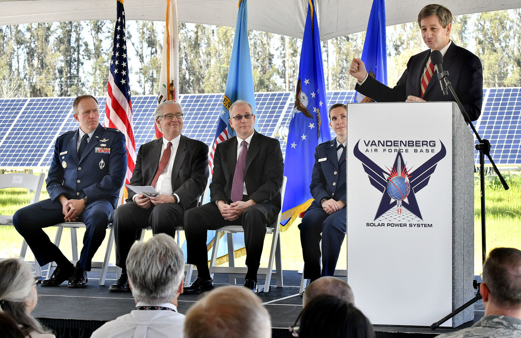 041018 VAFB solar array 02.jpg